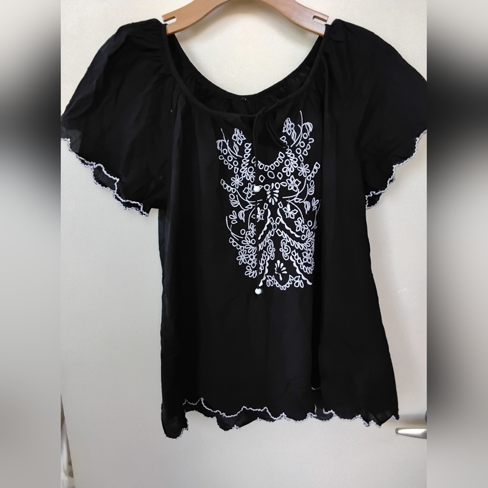 Black Embroidered Boho Peasant Tunic - Women